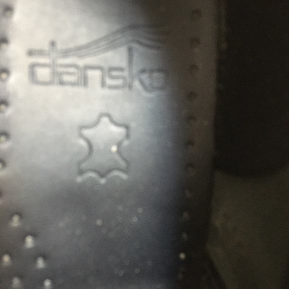 Clogs - Picture 8 of 9